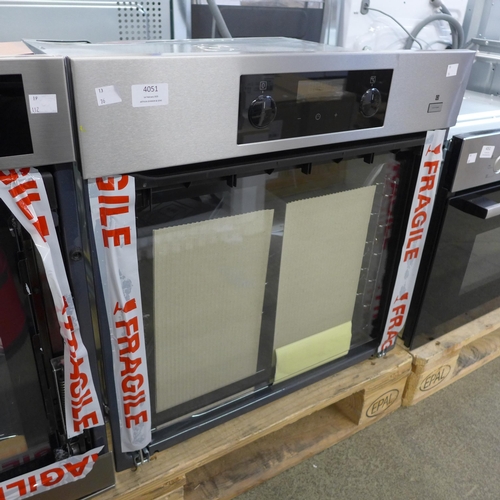 4051 - AEG multifunction oven (door requires attention) *This lot is subject to VAT