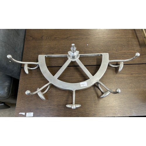 3175 - A 2 piece chrome/gilt 5 arm coat rack