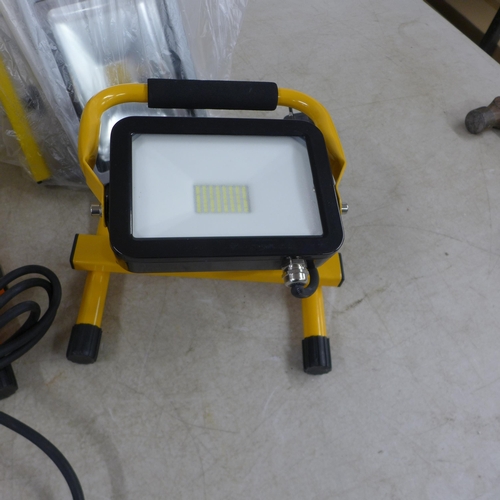 5315 - *VAT* A quantity of boxed sample lighting including 50w IP65 LED work light, SMD LED flood light, le... 