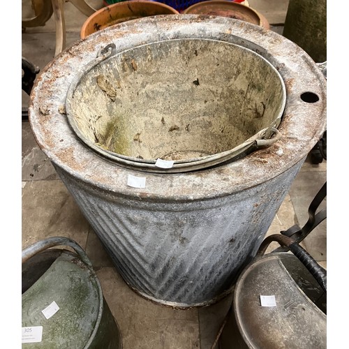 305 - A galvanised dolly tub, bucket and two watering cans