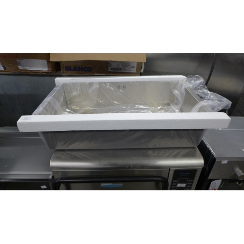 4073 - Ecuador large 1 bowl undermount sink (481-65)  * This lot is subject to VAT