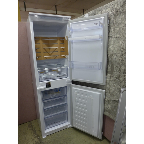 4120 - Beko 50/50 integrated fridge freezer - (frost free) (481-35)  * This lot is subject to VAT