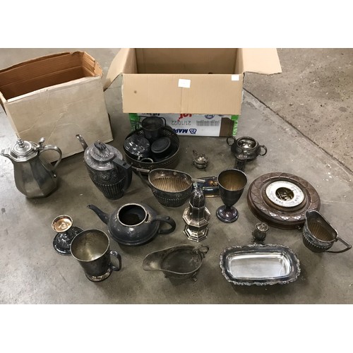 306C - Assorted plated ware