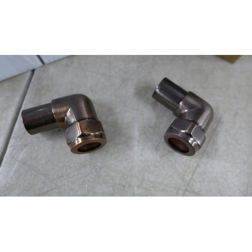 5243 - A large quantity of 58 x 45 x 42mm oil rubbed bronze return elbow shower accessories