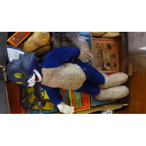 5294 - A quantity of vintage toys including a dog, Tom the Cat, dartboards, wooden duck, etc.