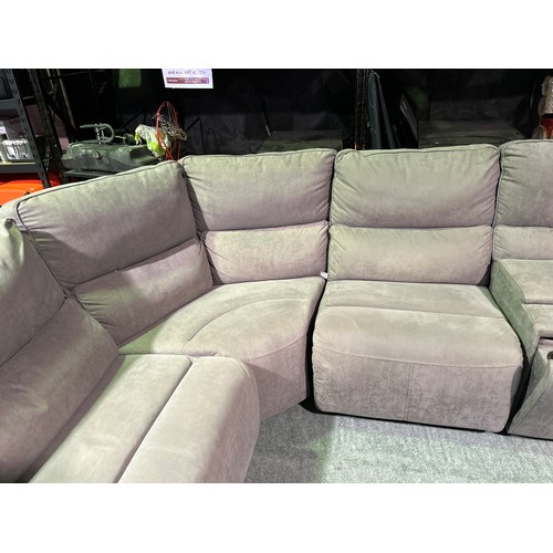 6217 - Gilman Creek reclining fabric sectional corner sofa (damaged) Original RRP £1999.99 + VAT (349-18) *... 