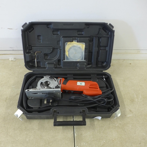 5367 - *VAT* A sample 240v multi saw in case