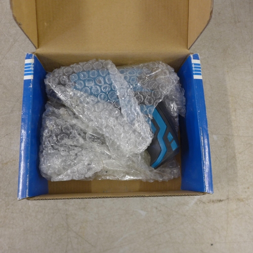 5372 - *VAT* A quantity of boxed sample tools including a Liang Ming DS-002 240v detail sander, a 3.6V elec... 