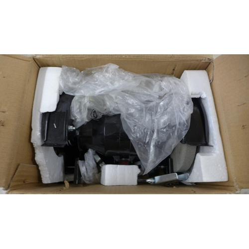 5374 - *VAT* A boxed sample 240v, 6