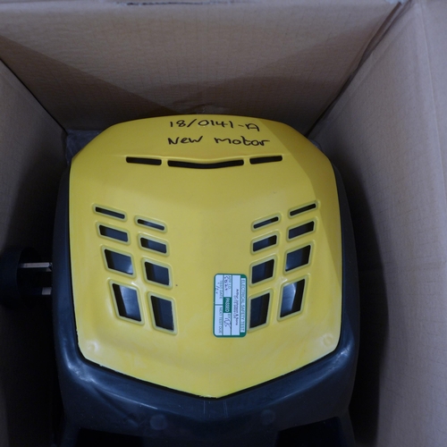 5021 - *VAT* A boxed sample motor replacement for a  cement/concrete mixer