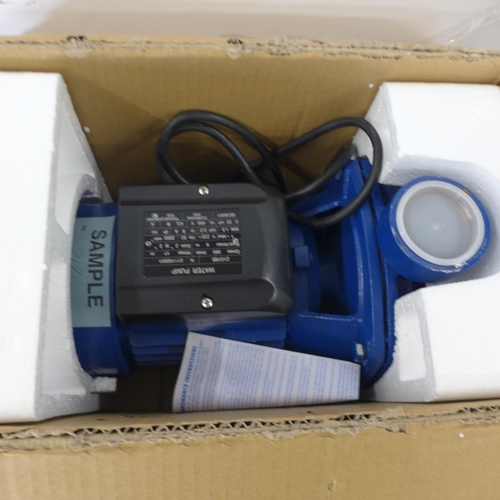 5379 - *VAT* A boxed sample MHF5AM-2 240v centrifugal pump