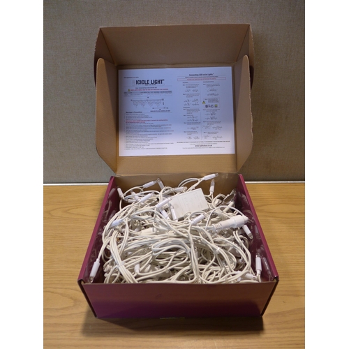 6024 - Warm White LED string lights (350-178) *This lot is subject to VAT