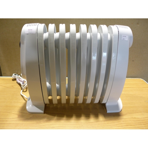 6036 - Delonghi oil filled small radiator (350-273) *This lot is subject to VAT