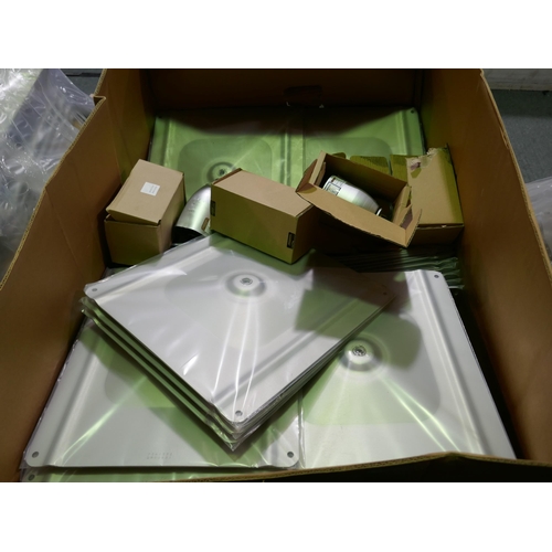 6221 - Pallet of roof anchor base plates *This lot is subject to VAT