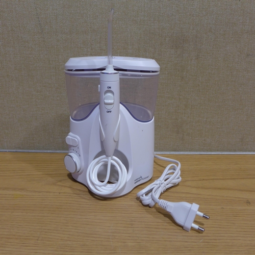 6201 - Waterpik water flosser    (351-624) *This lot is subject to VAT