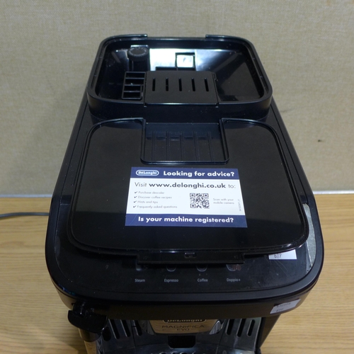 6202 - Delonghi bean to cup coffee machine, Original RRP £284.99 + VAT (351-679) *This lot is subject to VA... 