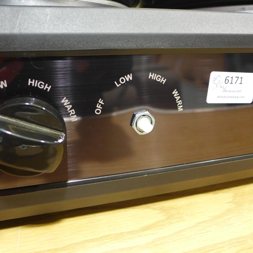 6209 - Gourmet triple slow cooker   (350-217/901) *This lot is subject to VAT
