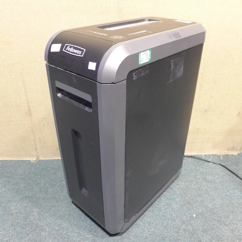 6211 - Fellowes 125 CI shredder (481-616) *This lot is subject to VAT