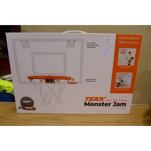 6216 - Hotwheels action colossal speed crash, The Pet Store dog toys and Tekk mini basketball hoop monster ... 