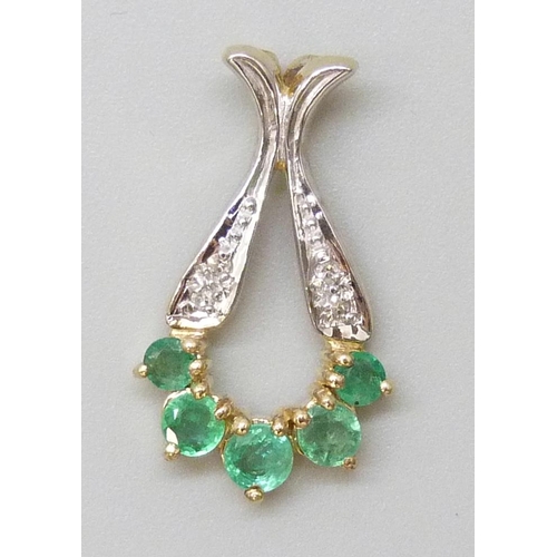 7020 - A 9ct gold, emerald and diamond pendant, 1.2g, 2.1cm