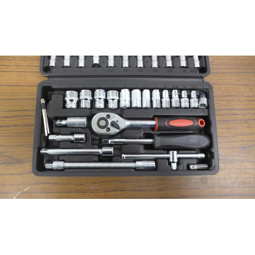 5001 - A 46 piece socket wrench set - unused