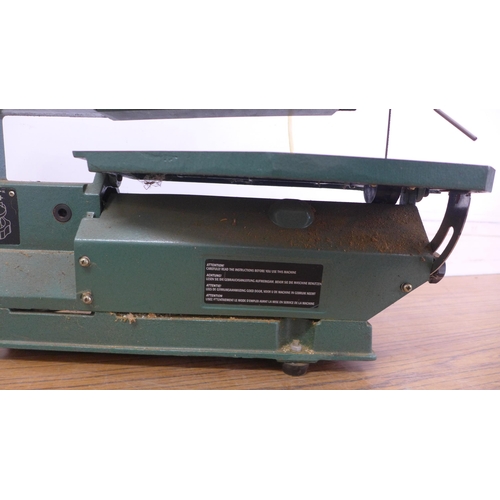 5020 - A Ferm FFZ-400N 230v fret saw