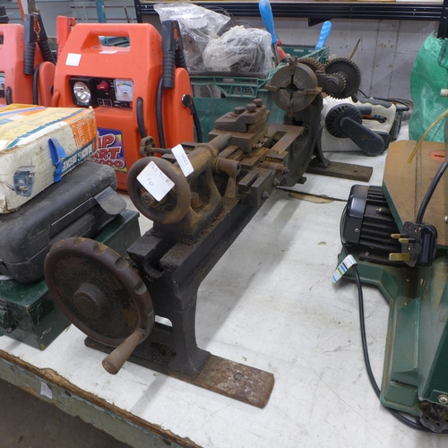 5021 - A vintage metal working lathe body