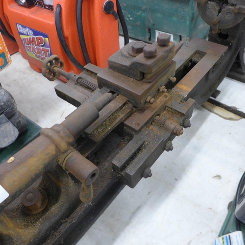 5021 - A vintage metal working lathe body