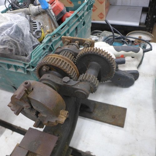 5021 - A vintage metal working lathe body