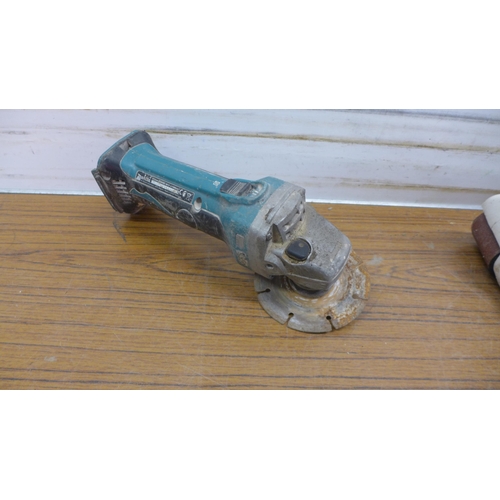 5047 - A 240v belt sander and a Bosch C99170 angle grinder and one other angle grinder