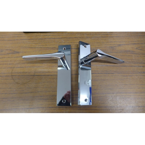 5068 - Six Rosso Maniglie door handles