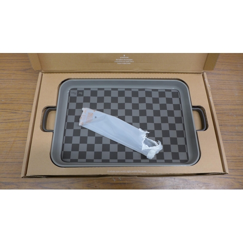 5075 - An Our Place non-stick sheet pan/stovetop griddle pan - Char