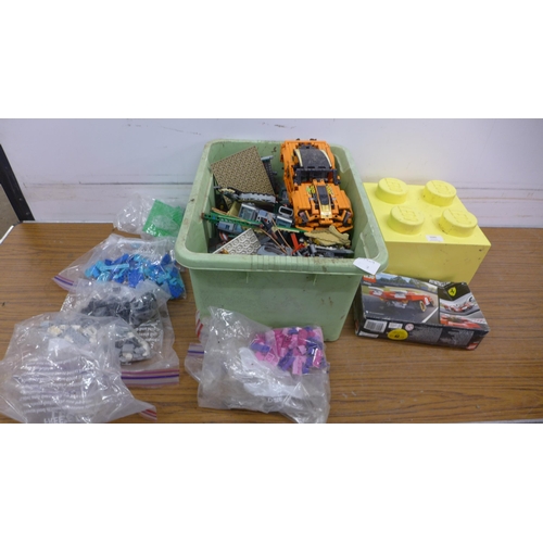 5080 - A box containing a large quantity of assorted Lego sets including Lego speed champions