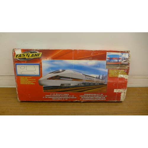 5084 - A Fast Lane X-10 bullet train toy train set