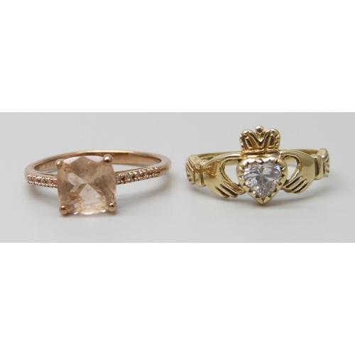 7091 - Two 9ct gold rings, 3.9g total, heart ring size O, the other size N