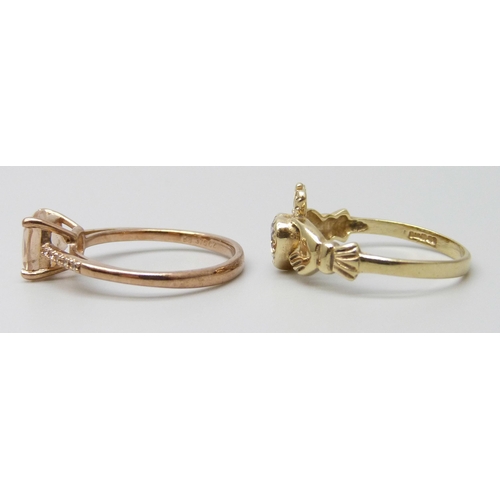 7091 - Two 9ct gold rings, 3.9g total, heart ring size O, the other size N