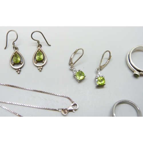 7111 - A collection of silver and green stone jewellery including two rings, a bracelet, earrings, etc., 30... 