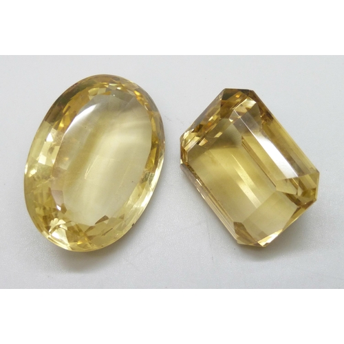 7137 - 2 large Citrines, 249 carats