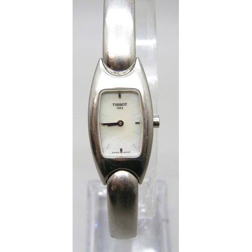 7189 - A lady's Tissot stainless steel wristwatch, 19mm including crown