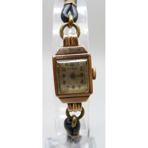 7197 - A 9ct gold cased lady's wristwatch, 15mm including crown, case back 1.5g