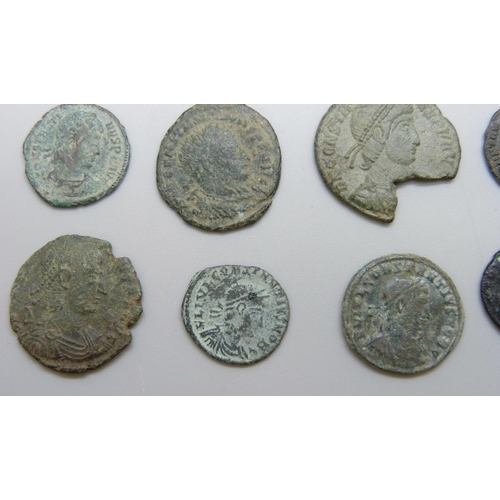 7213 - An ancient Roman coin collection, various denominations and emperors