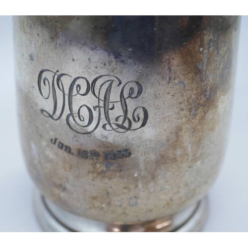 7240 - A silver mug with inscription dated 1933, Birmingham 1932, 217g