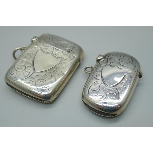 7257 - Two silver vesta cases, 35g total