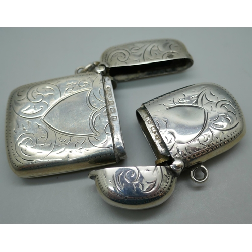 7257 - Two silver vesta cases, 35g total