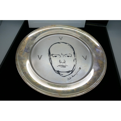 7277 - A limited edition silver Churchill Centenary Plate, designed by Pietro Annigoni, 690/2500, 401g, box... 