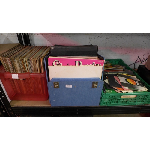 5095 - A large quantity of assorted records including Elvis Presley, Neil Diamond, Frankie Laine, Andy Will... 