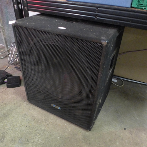 5096 - A Vonyx SWA18 PA speaker