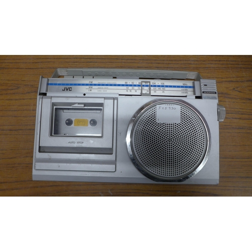 5103 - A quantity of vintage radio equipment including a JVC RC-250LB radio cassette recorder, a Fidelity R... 