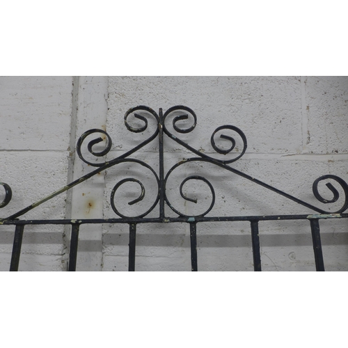 5162 - An 8ft wrought iron garden gate