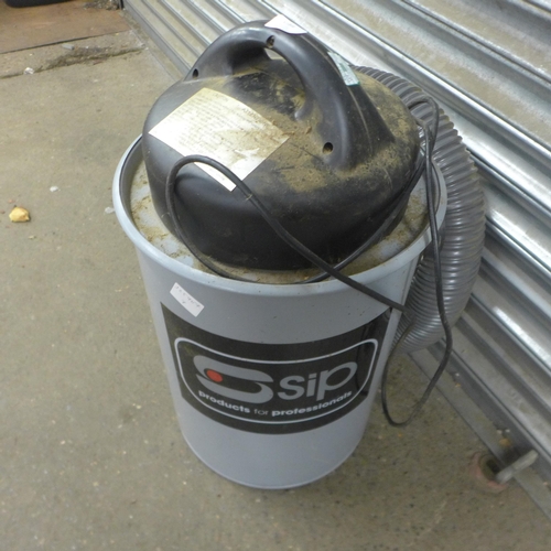 5164 - A SIP 1.5hp dust extractor Vacuum